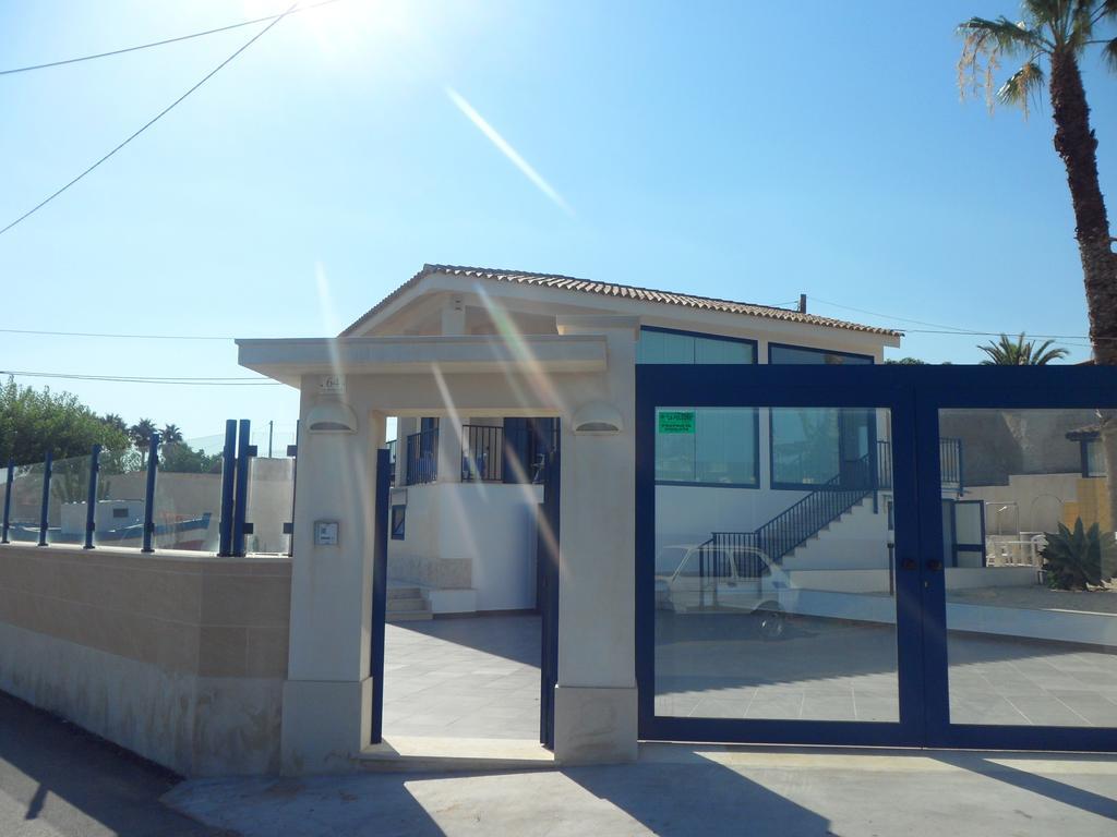 אבולה Villa Fronte Mare חדר תמונה